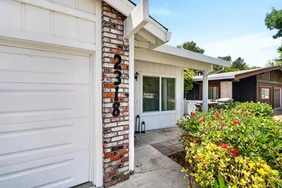 2318 E 8th Street, Davis, CA 95618 - Photo 2