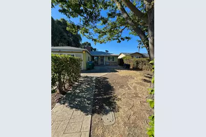 711 E Longview Avenue, Stockton, CA 95207 - Photo 2