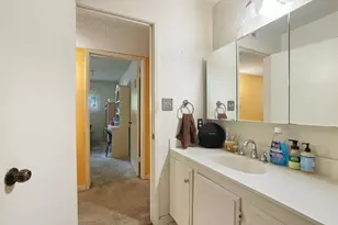 8410 Roxburgh Way, Stockton, CA 95209 - Photo 10