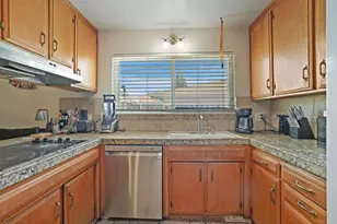 8410 Roxburgh Way, Stockton, CA 95209 - Photo 20