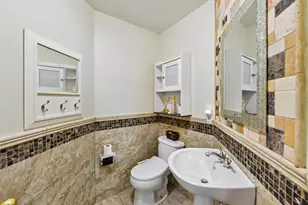8834 Breaker Point Ct, Elk Grove, CA 95758 - Photo 18