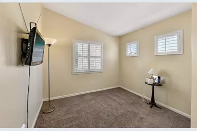 8834 Breaker Point Court, Elk Grove, CA 95758 - Photo 24