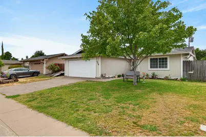 8960 Brydon Way, Sacramento, CA 95826 - Photo 2