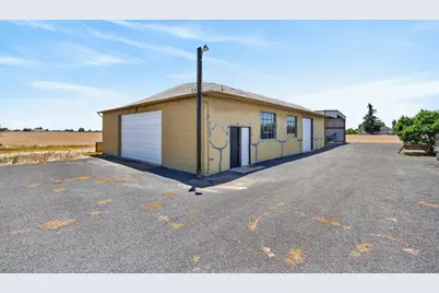 16696 N Locust Tree Road, Lodi, CA 95240 - Photo 48
