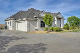 19997 E Liberty Rd, Clements, CA 95227 - Photo 6