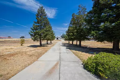 19997 E Liberty Road, Clements, CA 95227 - Photo 4
