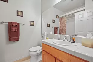 8978 Silver Bay Way, Sacramento, CA 95829 - Photo 20
