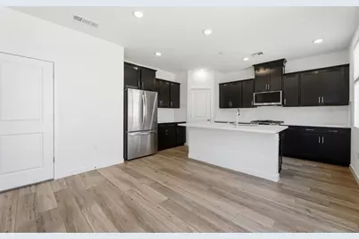 1264 Leonhardt Loop, Lincoln, CA 95648 - Photo 2