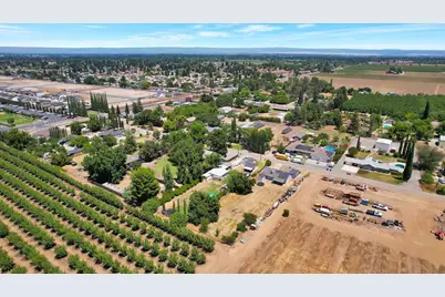 2137 Holcomb Avenue, Yuba City, CA 95993 - Photo 38