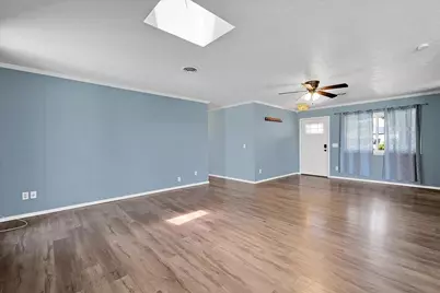 2137 Holcomb Avenue, Yuba City, CA 95993 - Photo 10