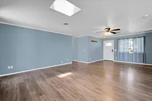 2137 Holcomb Ave, Yuba City, CA 95993 - Photo 10