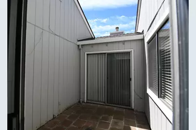 2251 Green Blossom Court, Rancho Cordova, CA 95670 - Photo 10