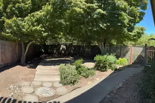 1677 Poplar St, Oakdale, CA 95361 - Photo 26