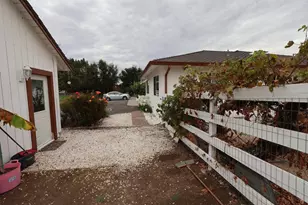 307 Mansfield Rd, Hollister, CA 95023 - Photo 6