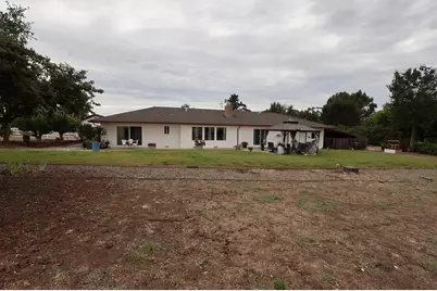 307 Mansfield Rd, Hollister, CA 95023 - Photo 16