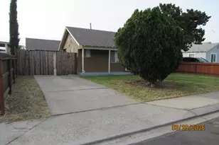 2134 Whitcomb Way, Modesto, CA 95350 - Photo 2