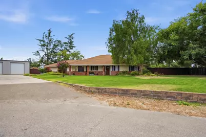 2850 Woodbury Court, Atwater, CA 95301 - Photo 2