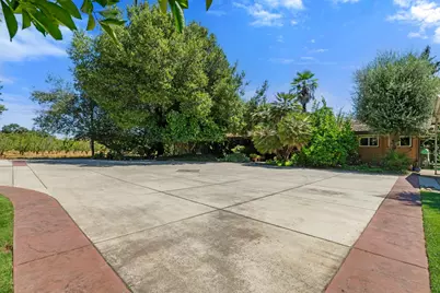 7824 McHenry Avenue, Modesto, CA 95356 - Photo 4