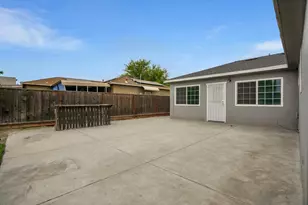 455 N Lincoln Ave, Manteca, CA 95336 - Photo 22