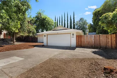 5901 Twin Creeks Court, Citrus Heights, CA 95621 - Photo 2