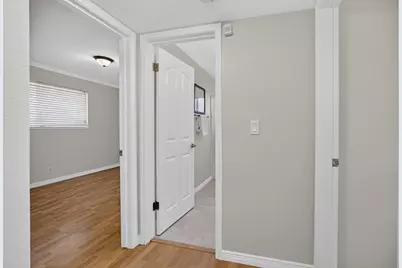 6792 Orleans Way, Sacramento, CA 95831 - Photo 30