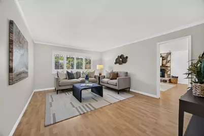6792 Orleans Way, Sacramento, CA 95831 - Photo 8