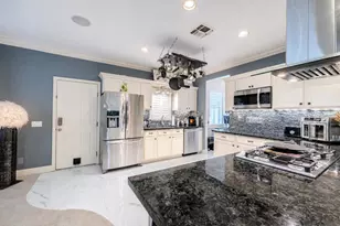 9531 Hollow Creek Way, Elk Grove, CA 95624 - Photo 14