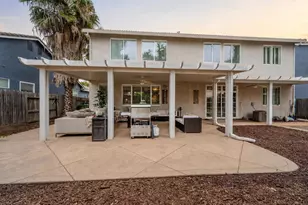 9531 Hollow Creek Way, Elk Grove, CA 95624 - Photo 44
