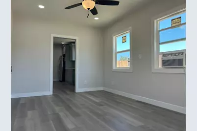 180 N Airport Way, Manteca, CA 95337 - Photo 2