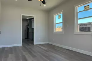 180 N Airport Way, Manteca, CA 95337 - Photo 2