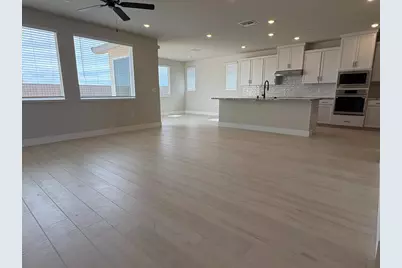 1274 McCabe Circle, Galt, CA 95632 - Photo 2