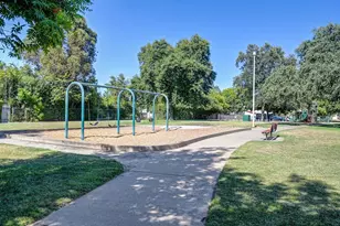 2001 Maryal Dr, Sacramento, CA 95864 - Photo 66