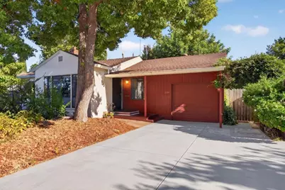 2304 24th Avenue, Sacramento, CA 95822 - Photo 2