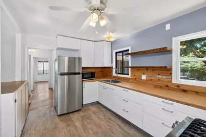 2304 24th Avenue, Sacramento, CA 95822 - Photo 4