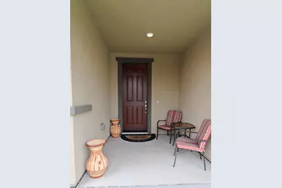 286 Columbus Drive, Manteca, CA 95337 - Photo 2