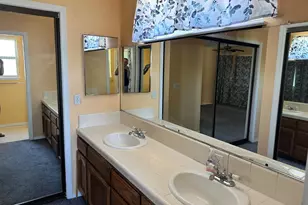 320 Laurelwood Cir, Manteca, CA 95336 - Photo 18