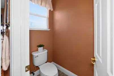 9845 Bobbell Drive, Elk Grove, CA 95757 - Photo 32
