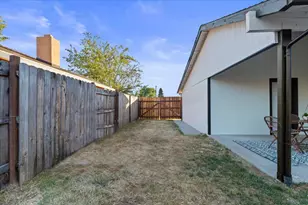 3318 Horseshoe Dr, Sacramento, CA 95821 - Photo 20