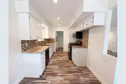 1422 Oakmont Drive, Roseville, CA 95661 - Photo 2