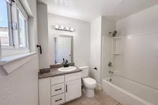 1860 W Willow St, Stockton, CA 95203 - Photo 20