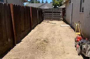 12122 Washington Rd, Waterford, CA 95386 - Photo 46