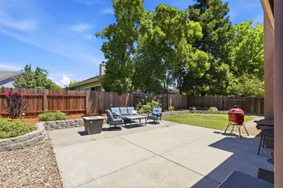 3609 Grimshaw Way, Elk Grove, CA 95758 - Photo 38