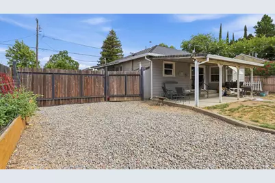 530 13th St, Colusa, CA 95932 - Photo 28