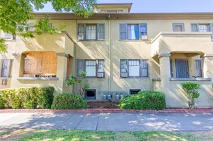 2722 T St, Sacramento, CA 95816 - Photo 4