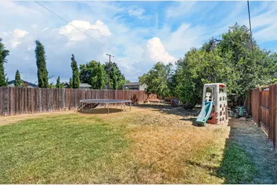 8008 32nd Avenue, Sacramento, CA 95824 - Photo 18