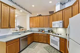 11 Eastham Ct, Sacramento, CA 95833 - Photo 10