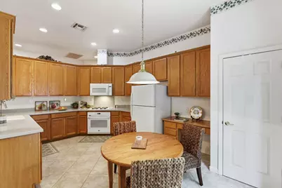 11 Eastham Court, Sacramento, CA 95833 - Photo 12