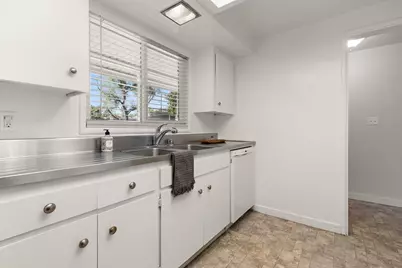 2831 Santa Paula Court, Sacramento, CA 95821 - Photo 12