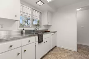2831 Santa Paula Ct, Sacramento, CA 95821 - Photo 12