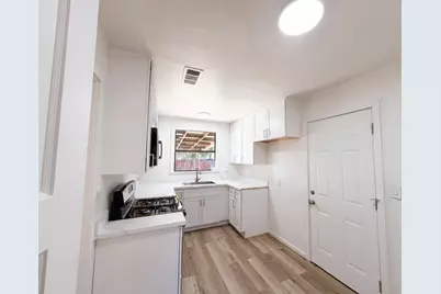 4601 Summit Way, Sacramento, CA 95820 - Photo 10